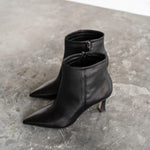 Bot met spitse punt - Zwart