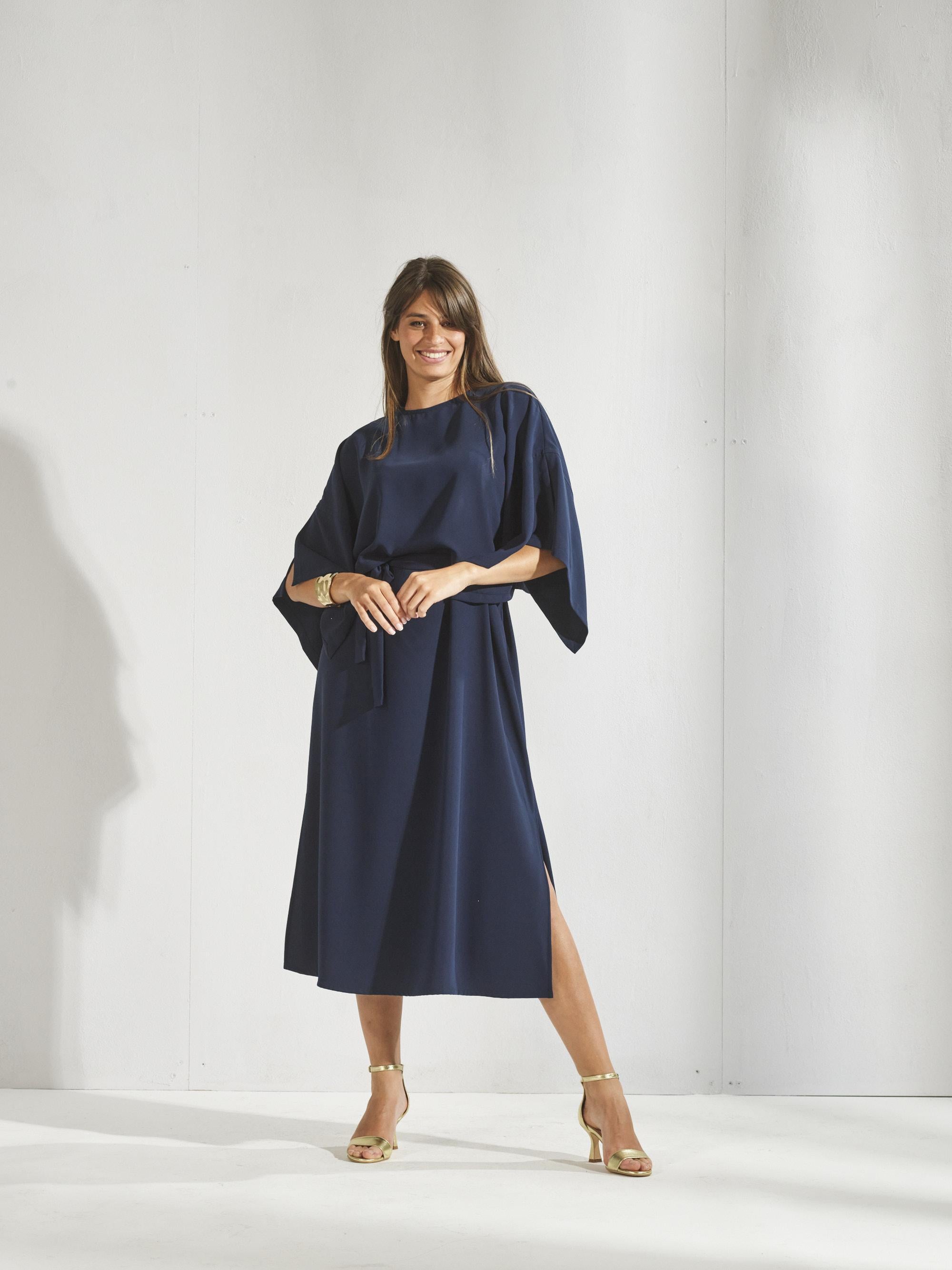 Mouwloze jurk met afneembare cape - Navy