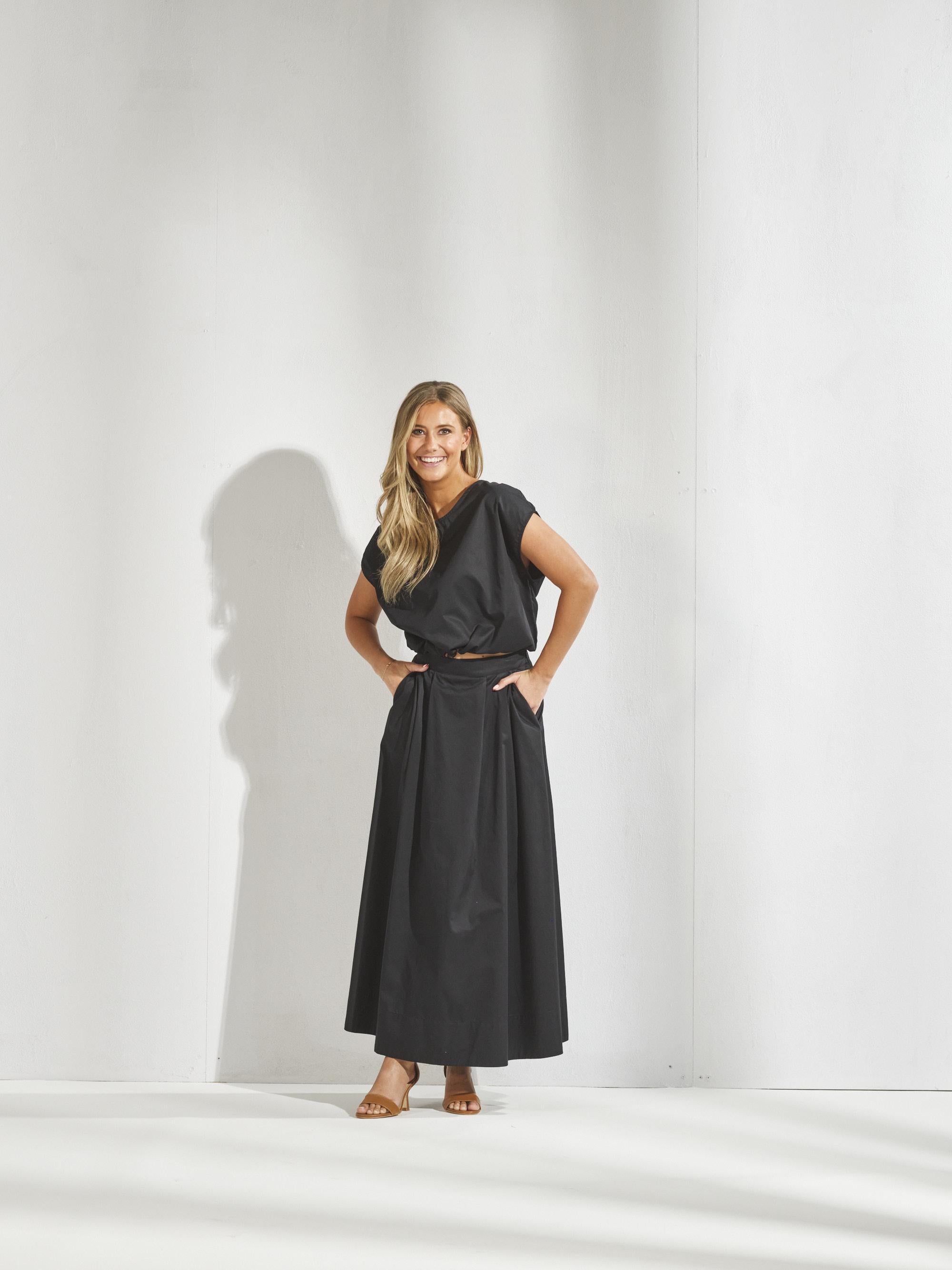 Blouse met strop onderaan - Zwart