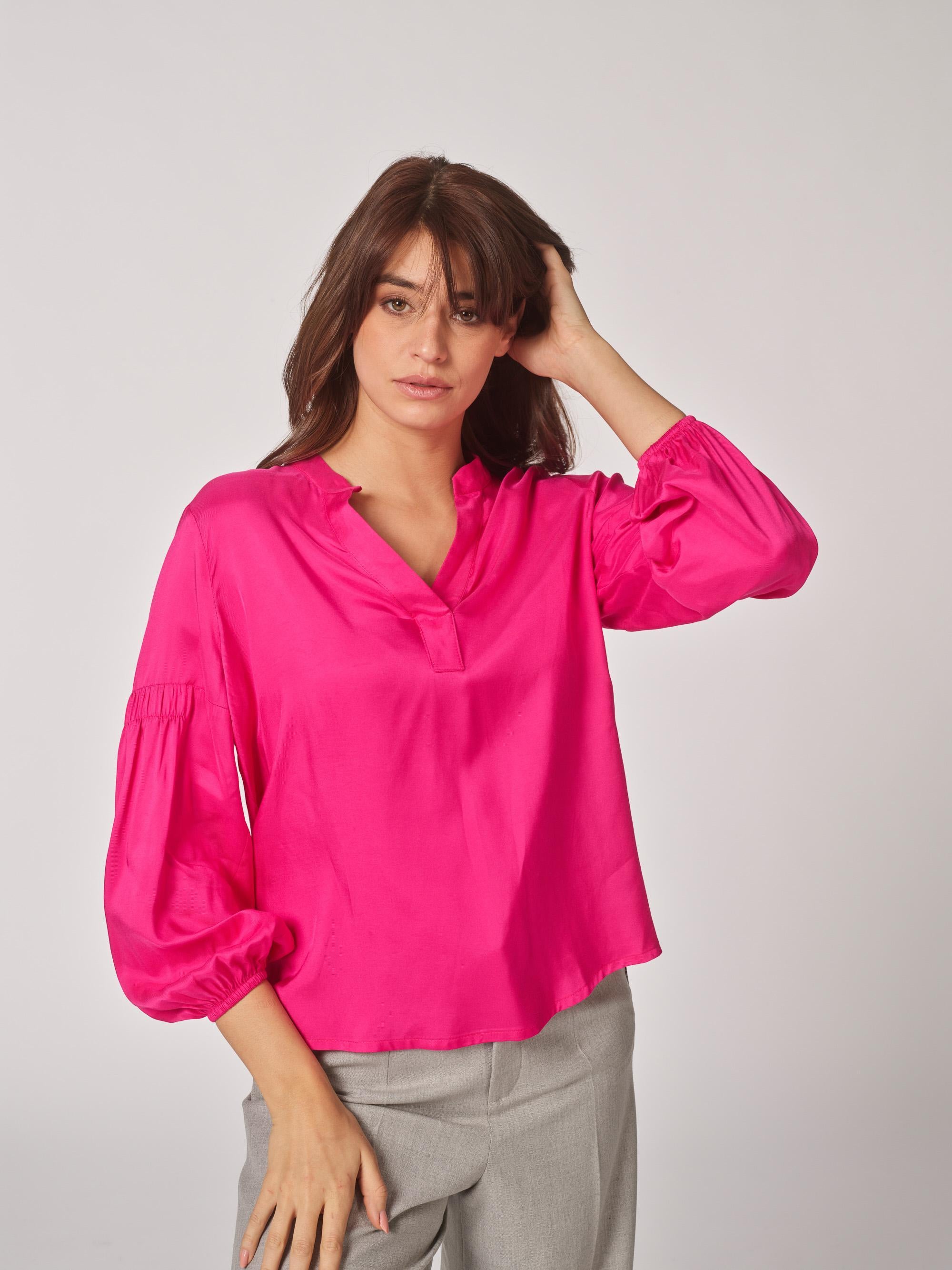 Blouse met fijne rekker aan mouw - Fuxia