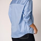 Oversized blouse met knoopdetail - Light blue