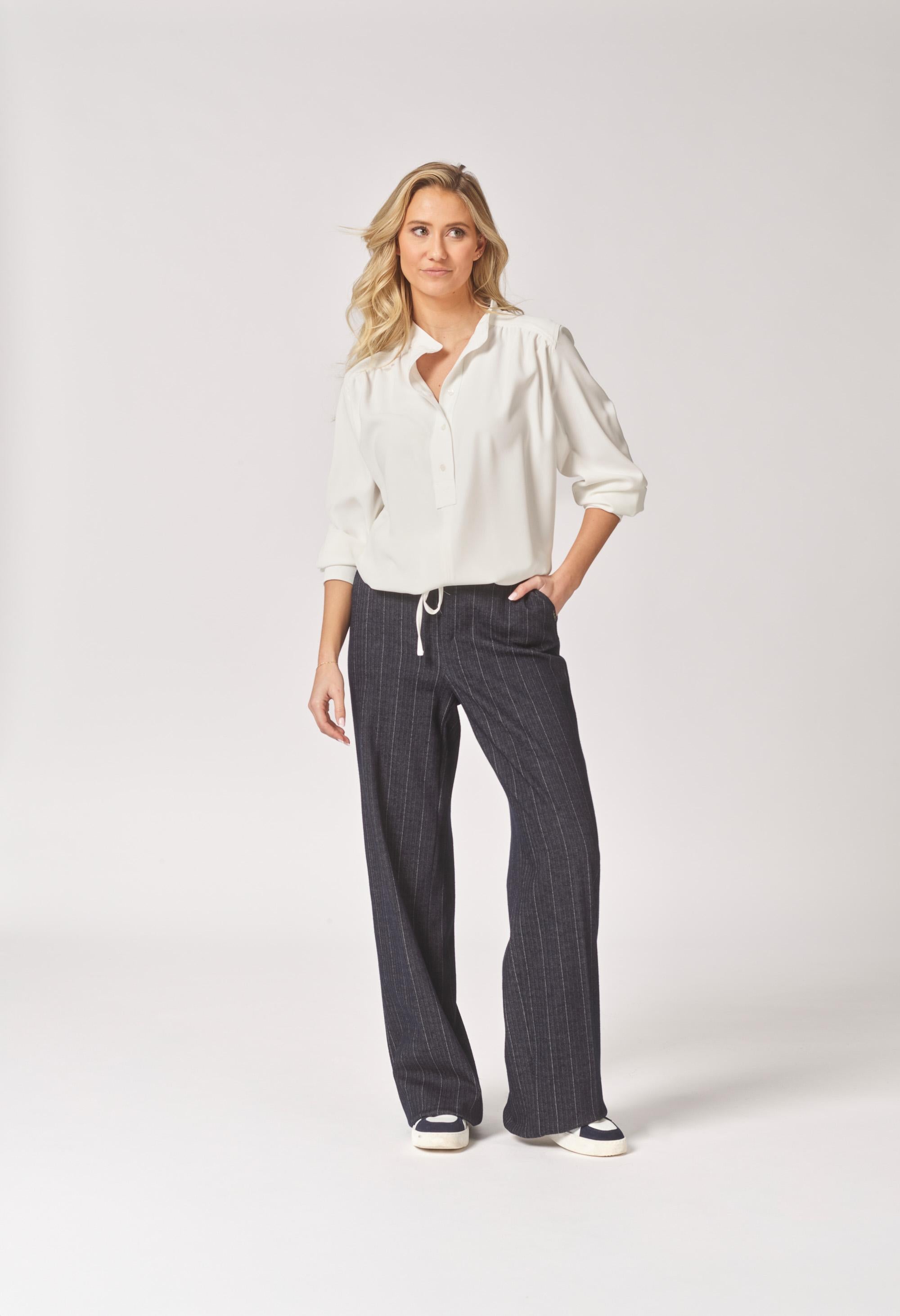 Soepelvallende blouse met rekker - White