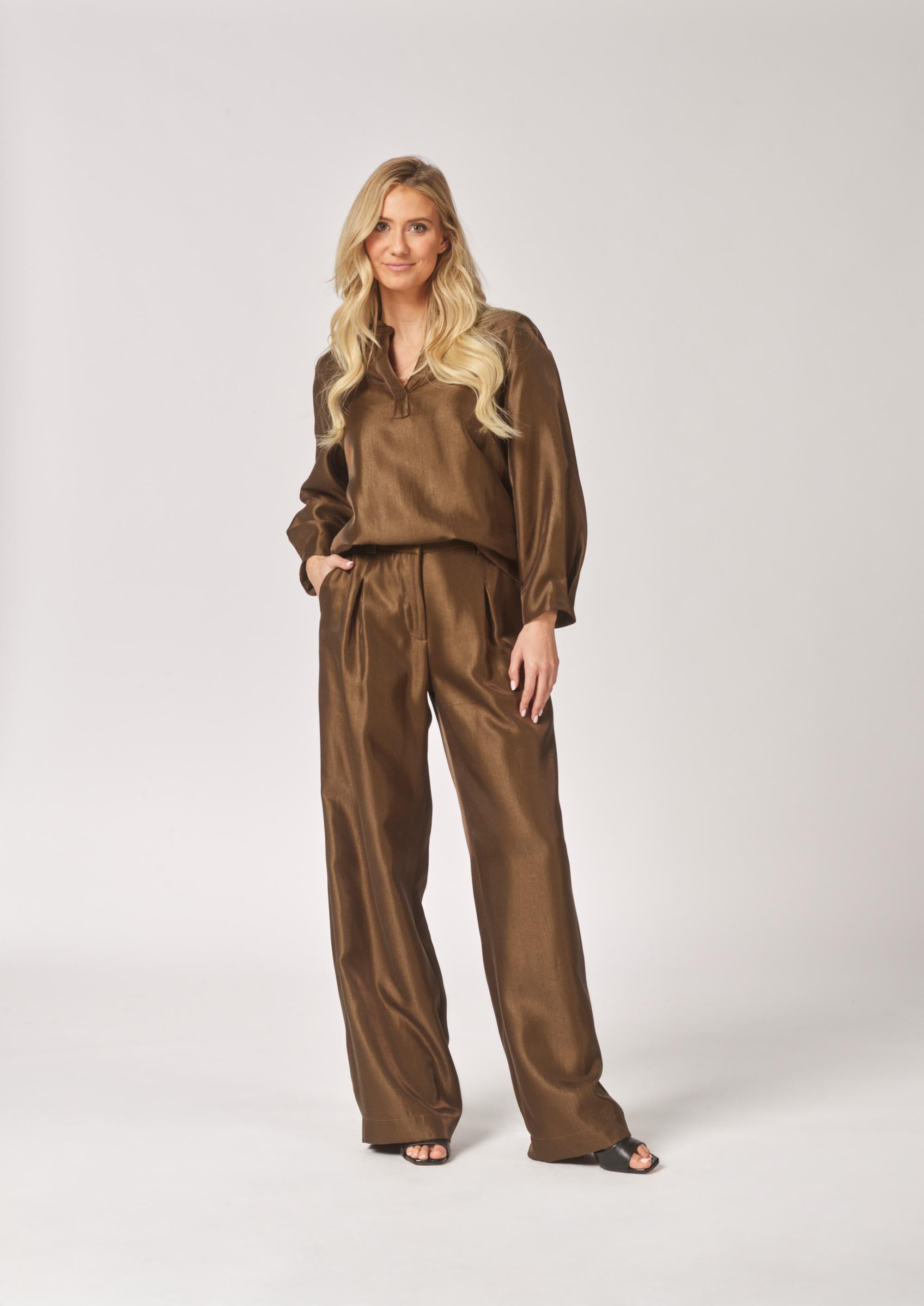 Satijnen blouse met mouwdetail - Olive