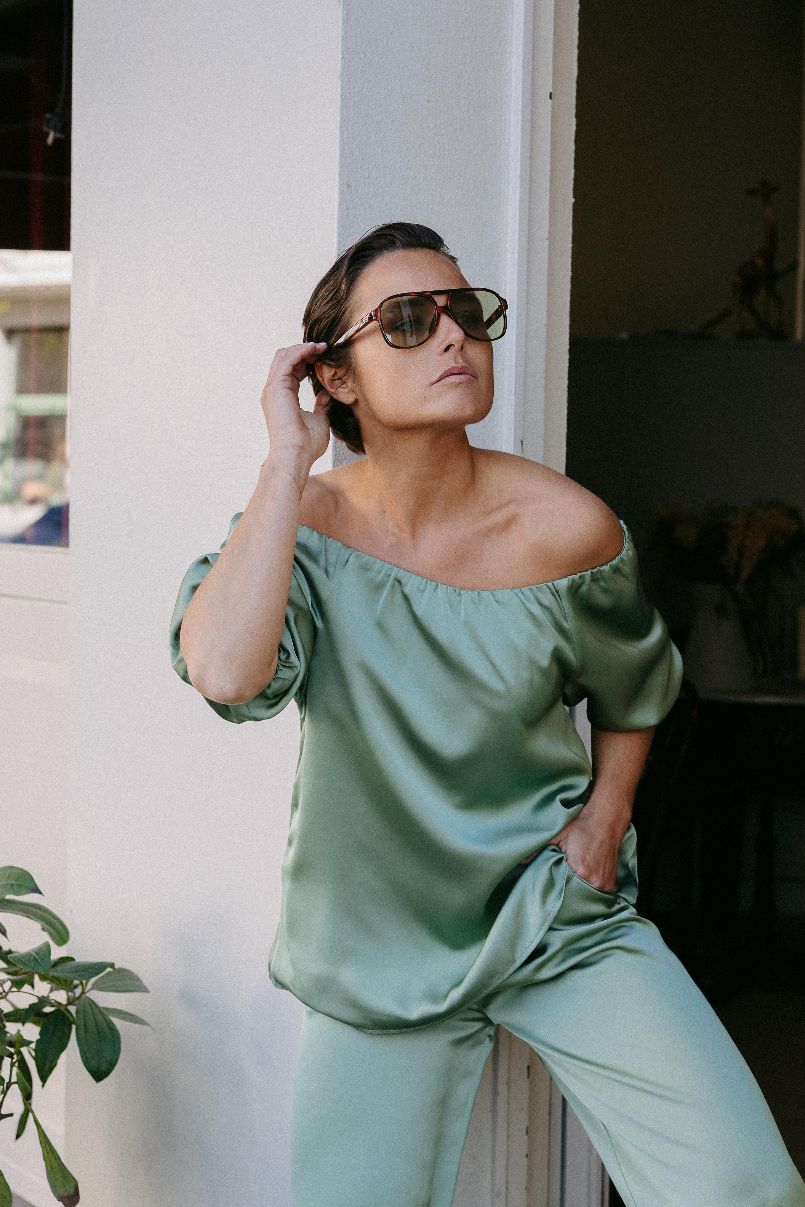 Off-shoulder blouse - sage green