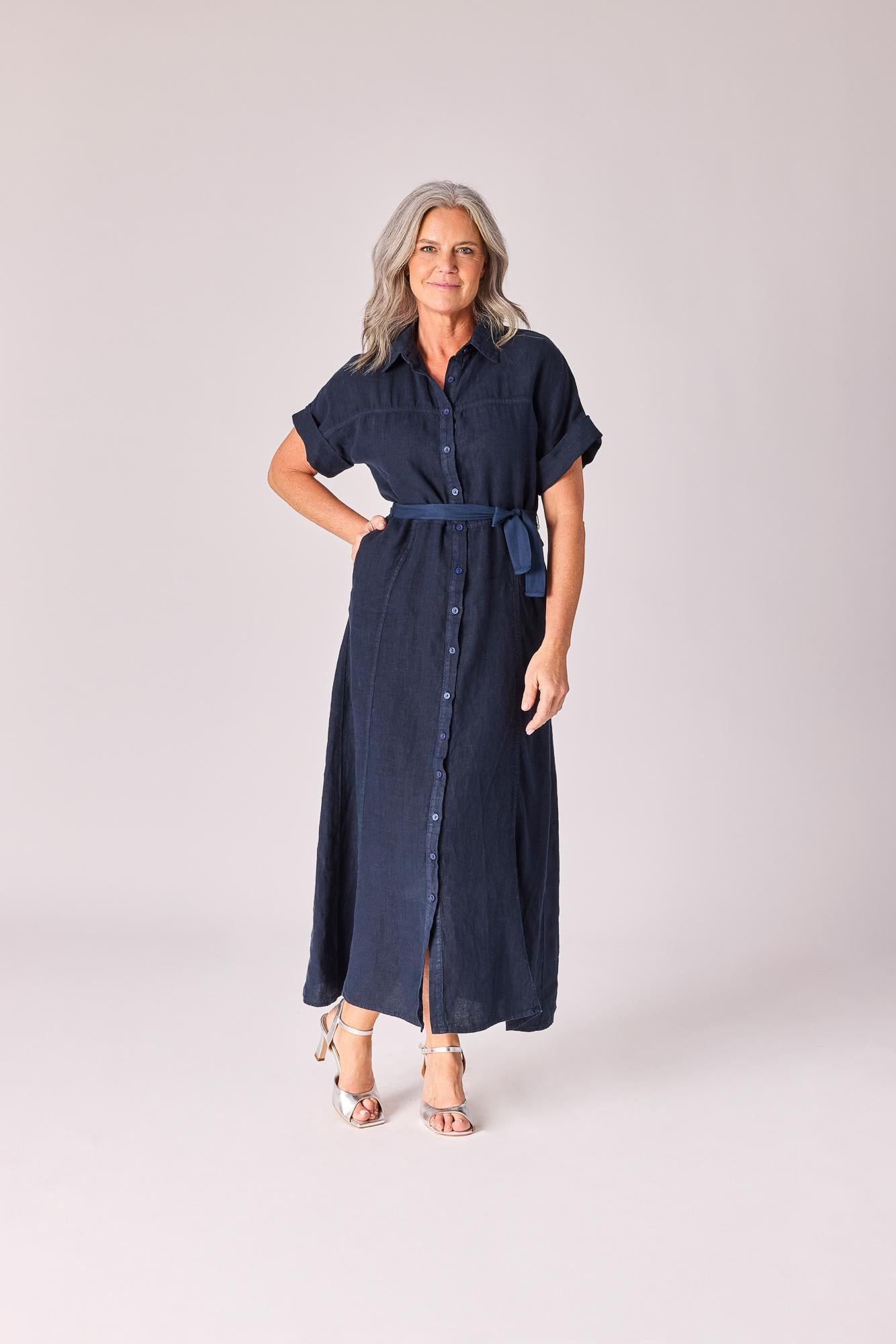 Lange linnen jurk met tailleriem - Navy