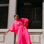 Mouwloze jurk met afneembare cape - Pink