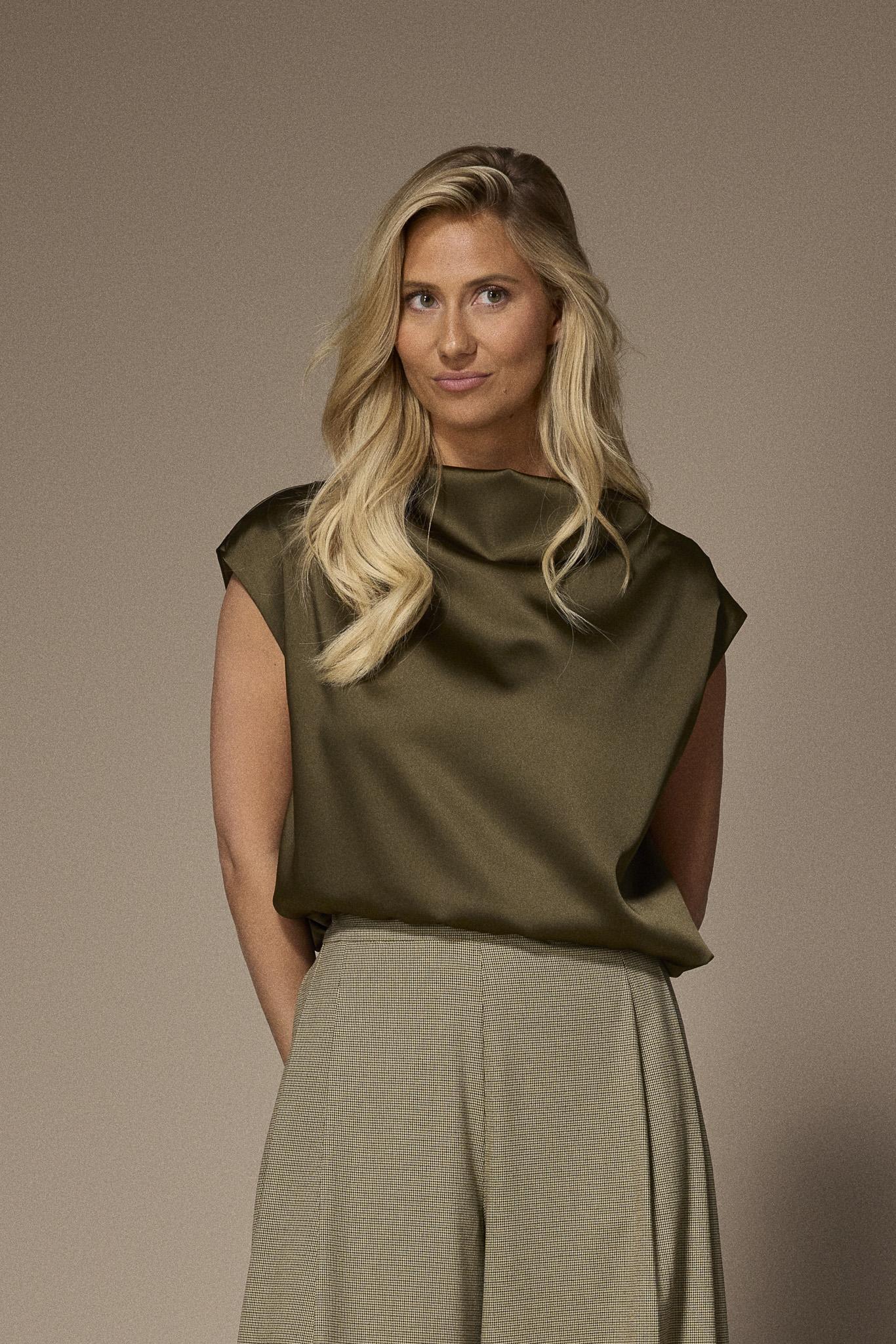 Raavi satijnen top - Khaki
