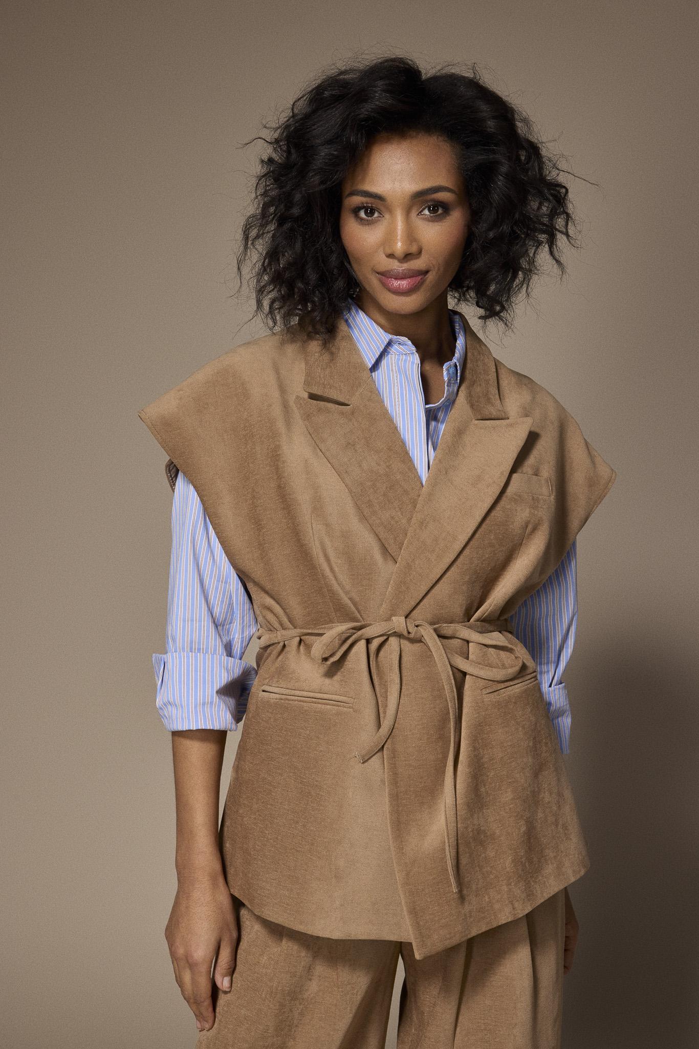 Naomi mouwloze gilet in velours - Camel