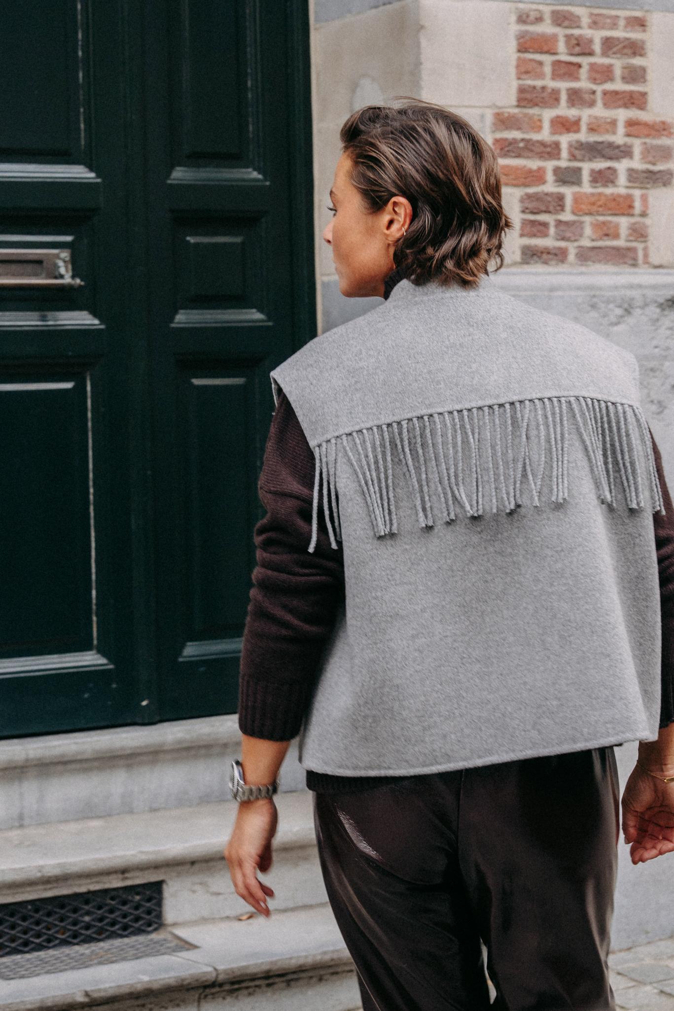Anna gilet met franjes - Grey