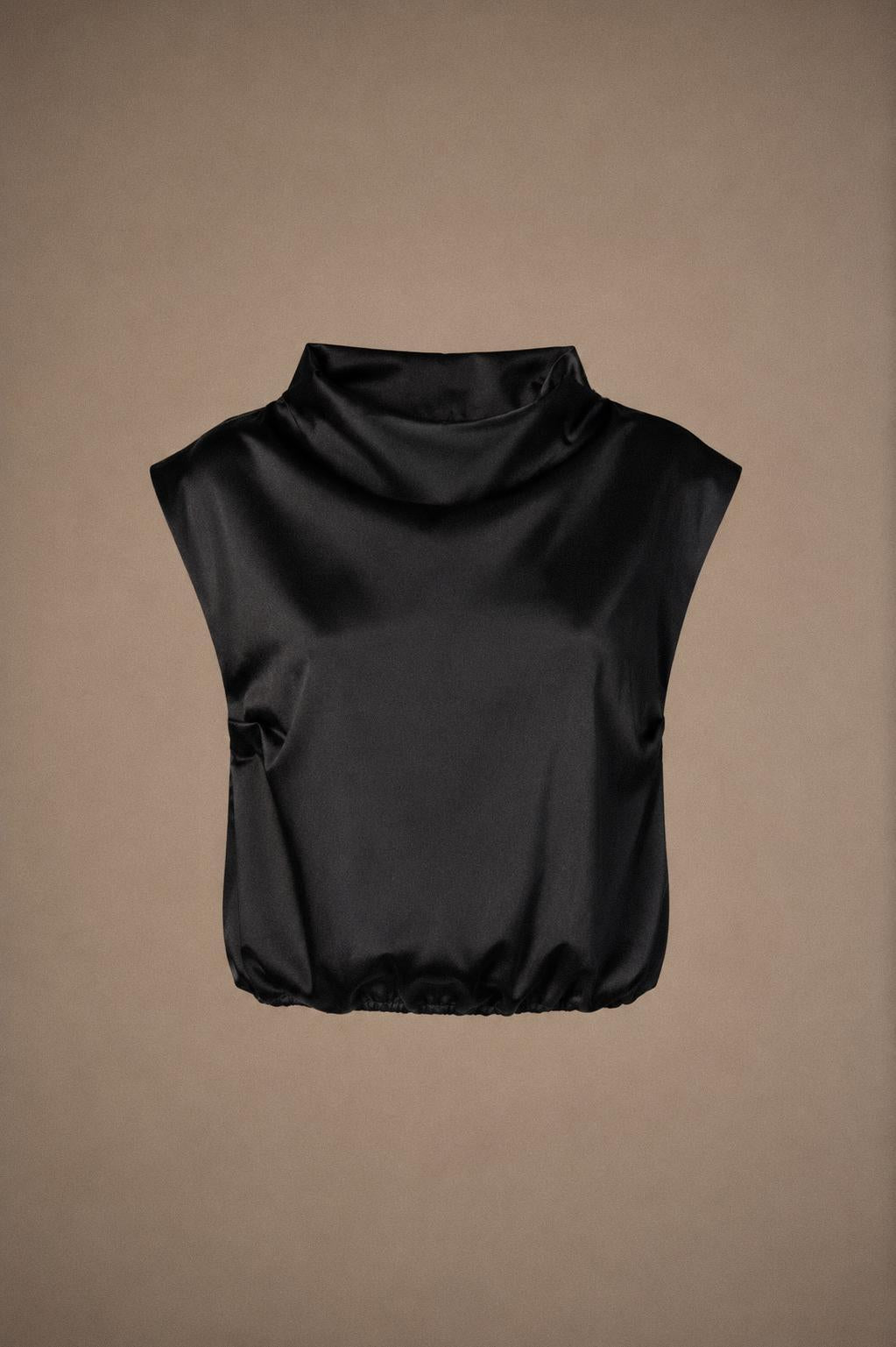 Raavi satijnen top - Black
