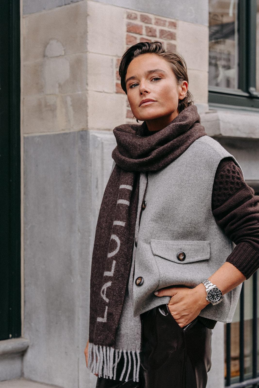 LL scarf - Brown