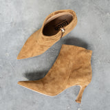 Bot met spitse punt - Suede Camel