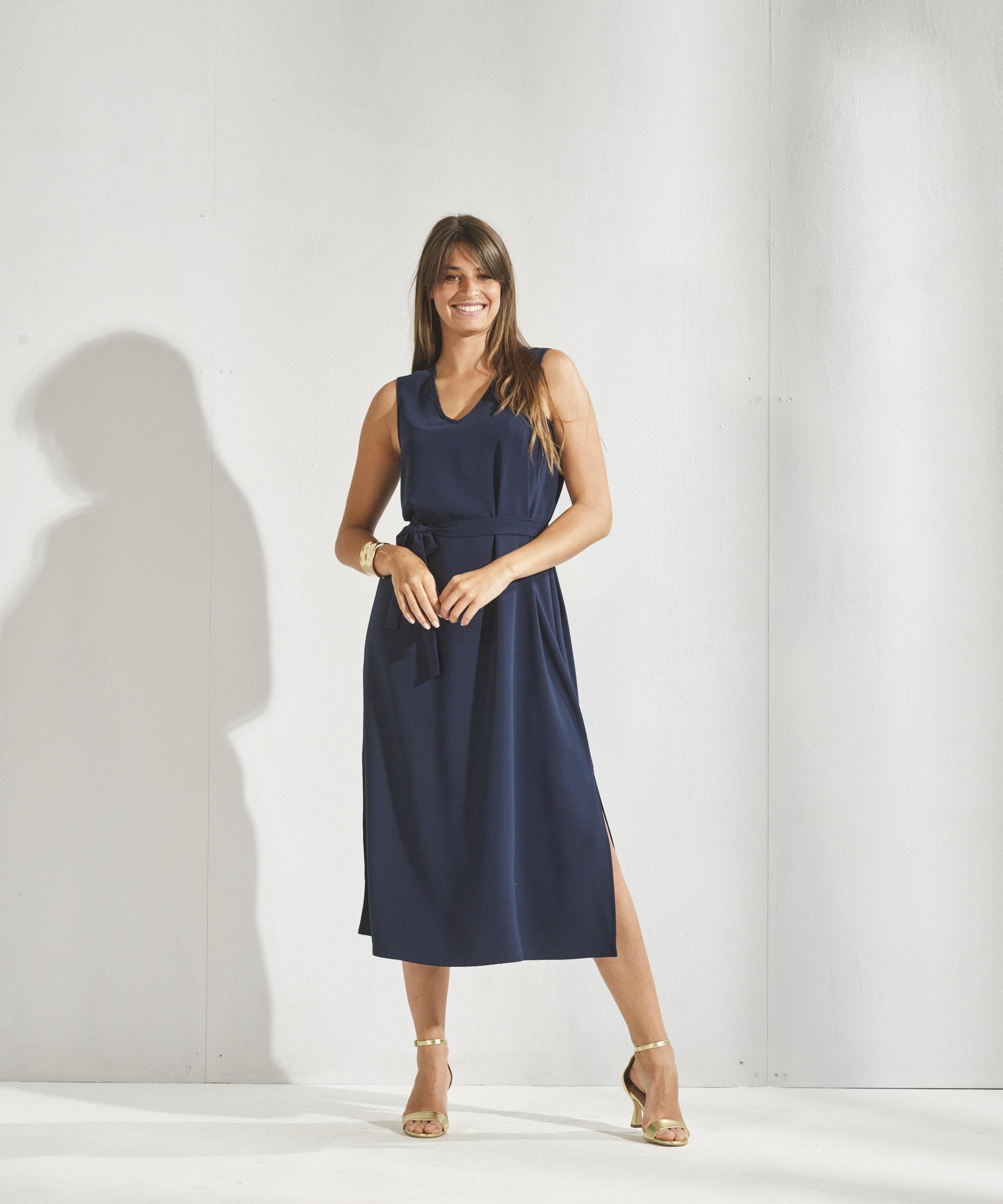 Mouwloze jurk met afneembare cape - Navy