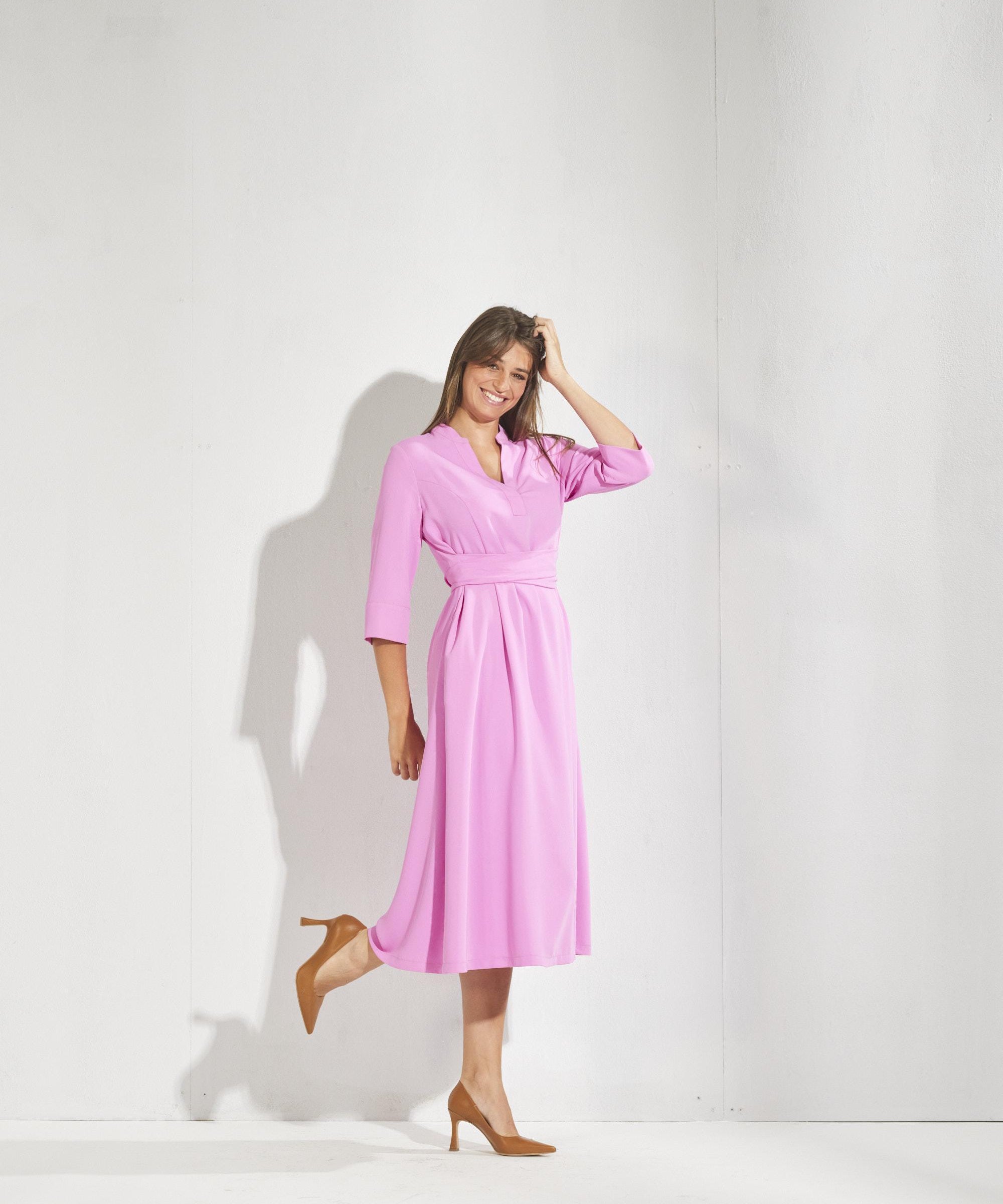 Lange jurk met knoopdetail - Roze