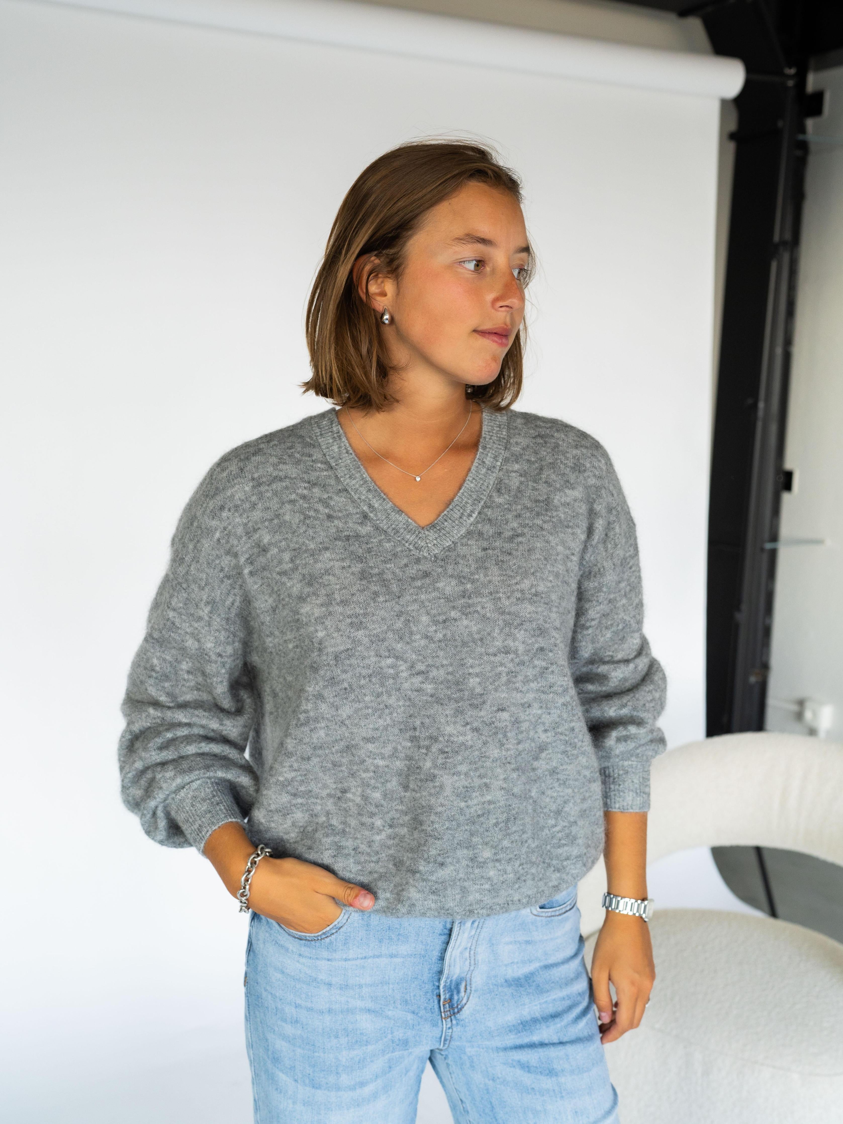 Pull in mohair met v-hals - Grijs