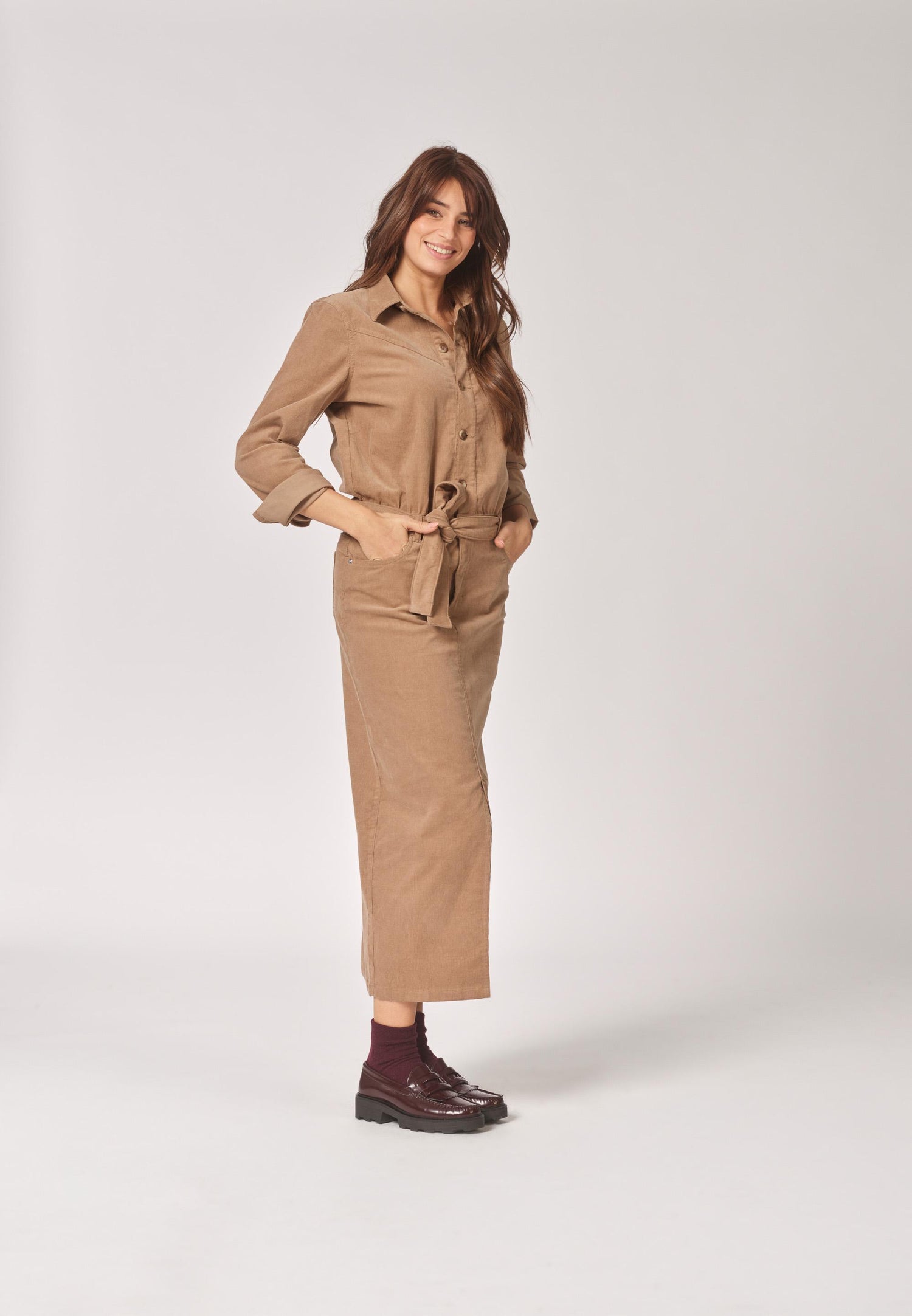 Jurk in ribfluweel - Camel