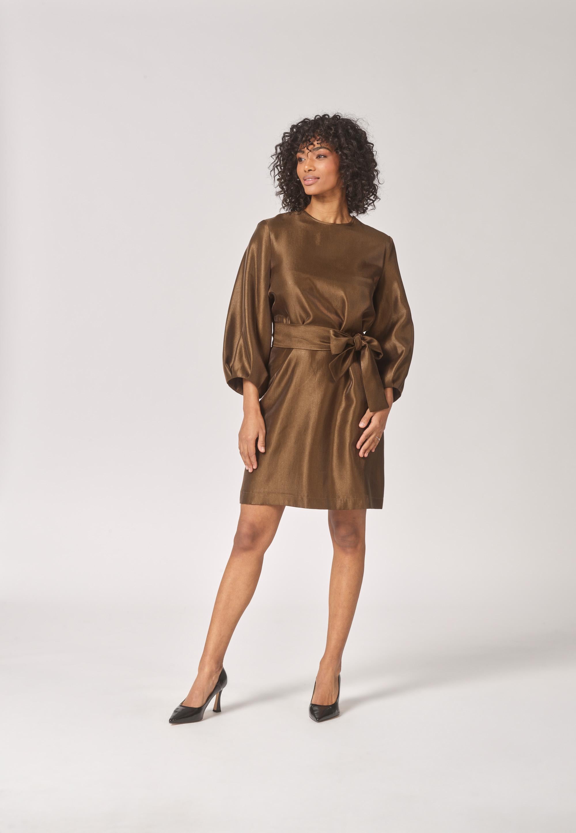 Korte jurk met ronde hals - Olive