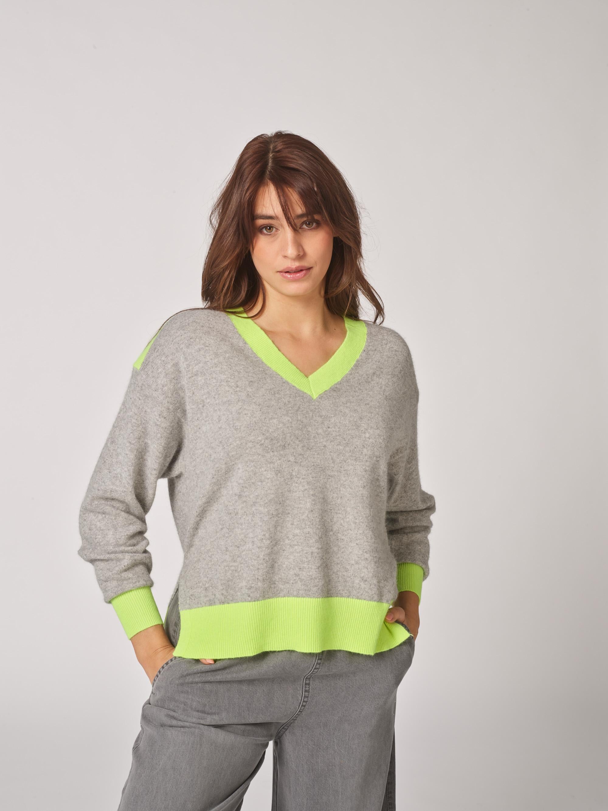 v-hals pull met kleurdetail - Grey / Fluo Yellow