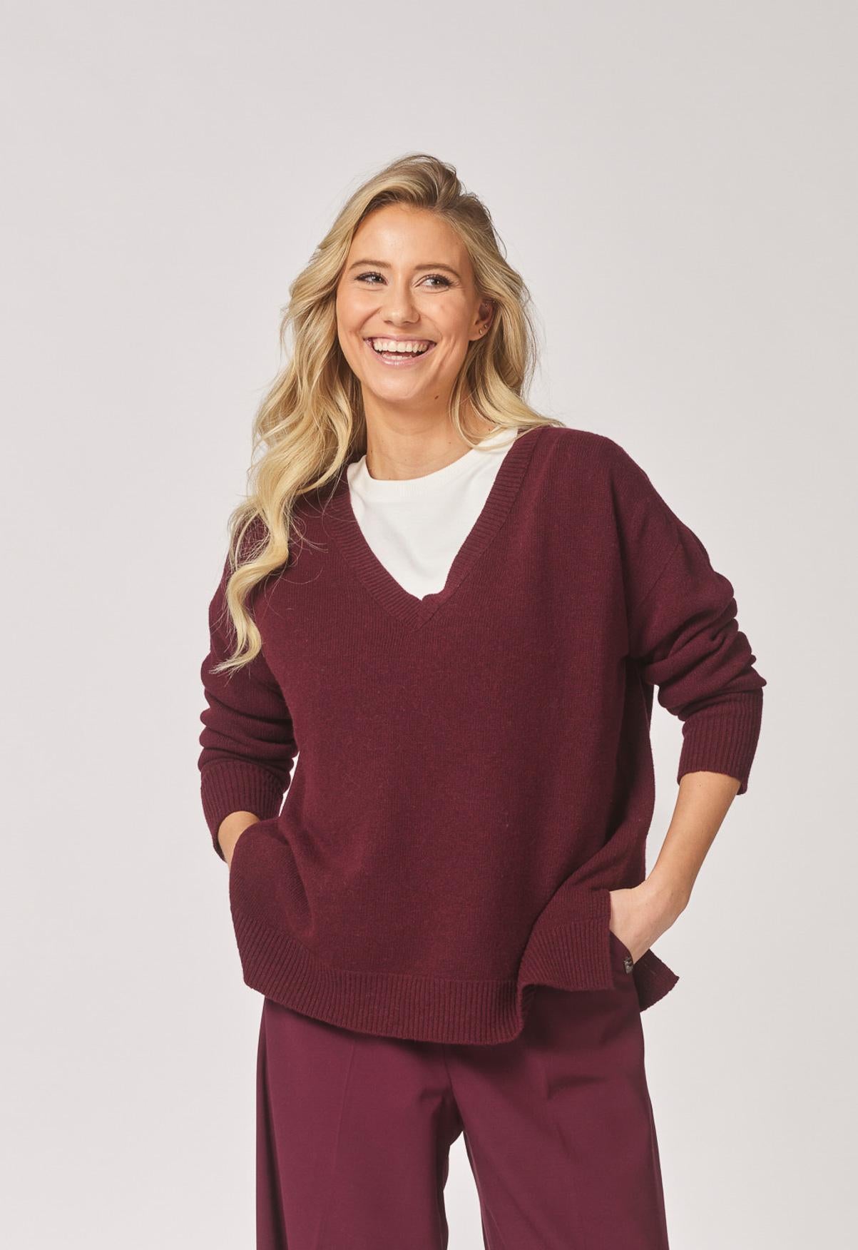 v-hals pull - Burgundy