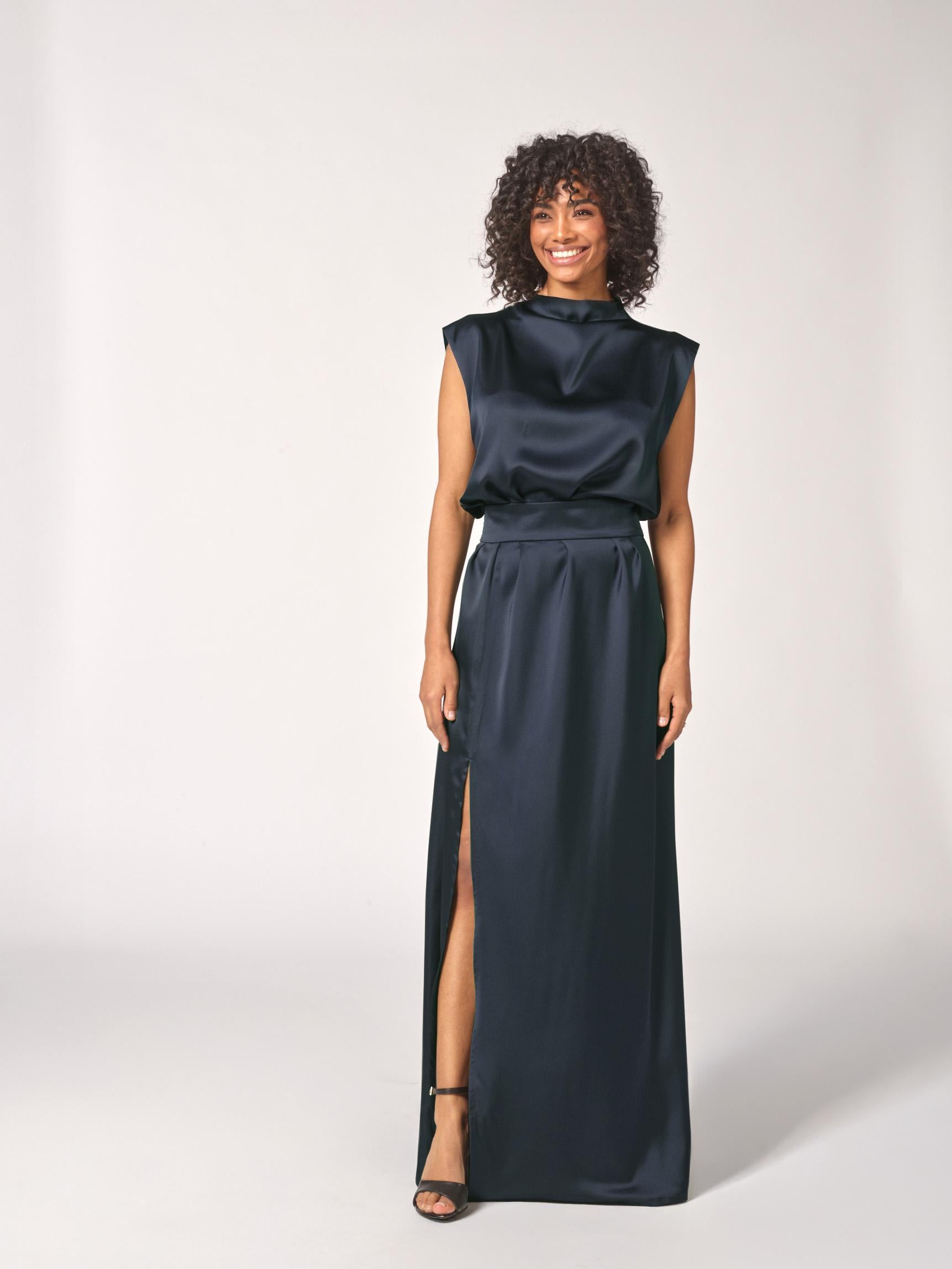 Satijnen avondjurk met split - Navy