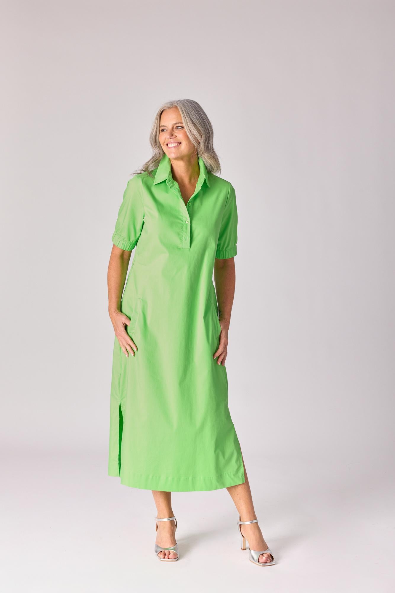 Lange jurk met smok - Neon green