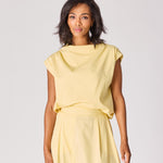 Top met gedrapeerde halslijn - Butter yellow