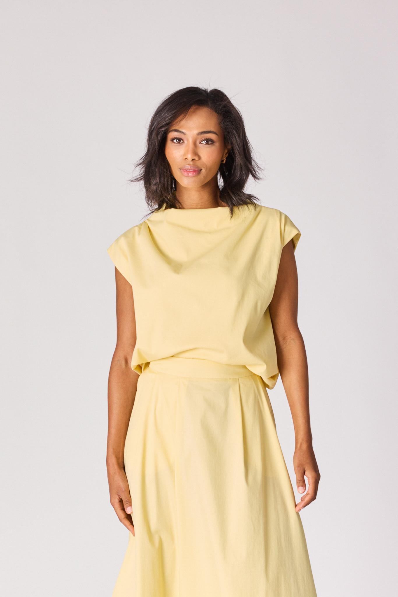 Top met gedrapeerde halslijn - Butter yellow